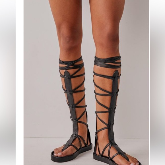 Free People Shoes - Free People Gladiator Sandals Black Leather Size 6.5